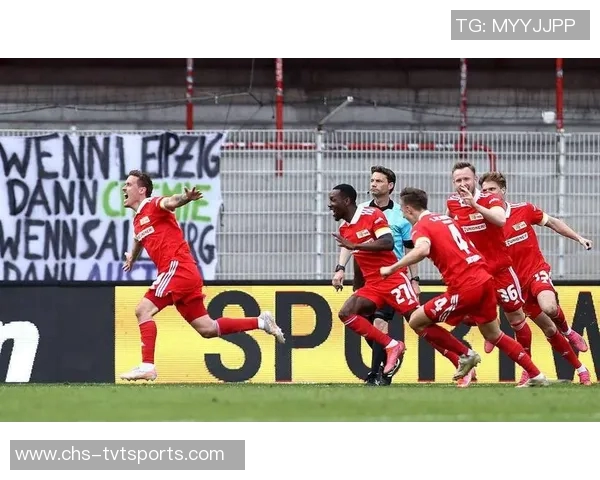 莱比锡主场迎战曼联双方争夺欧战小组出线关键战役 莱比锡主场迎战曼联双方争夺欧战小组出线关键战役